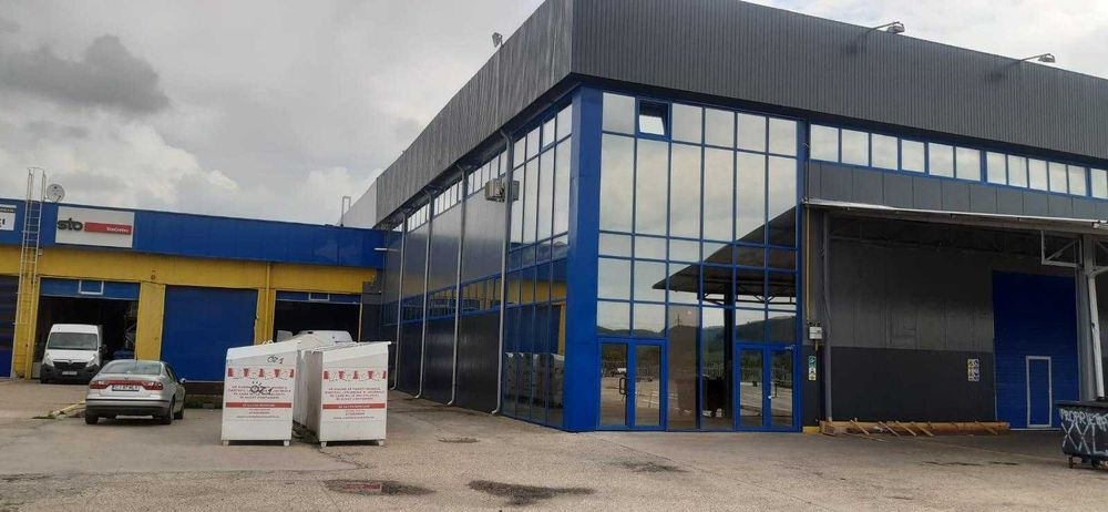inchiriez hala 300 m2