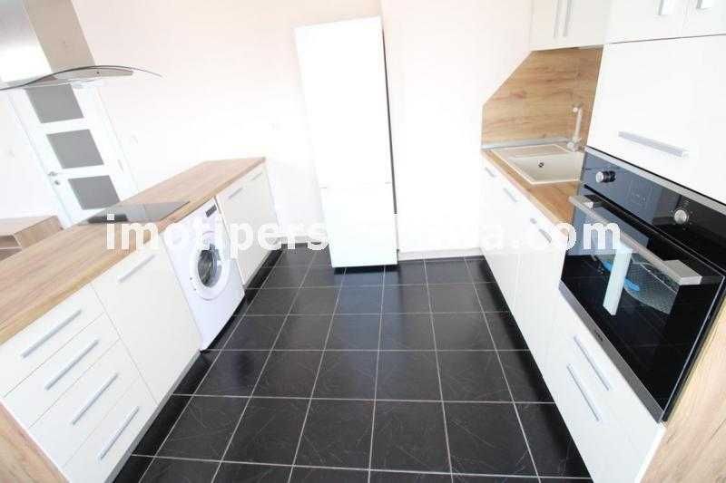 Продава се Тристаен апартамент в Пловдив, Кючук Париж - 100 кв.м за 1449 €/кв.м - Снимка #6