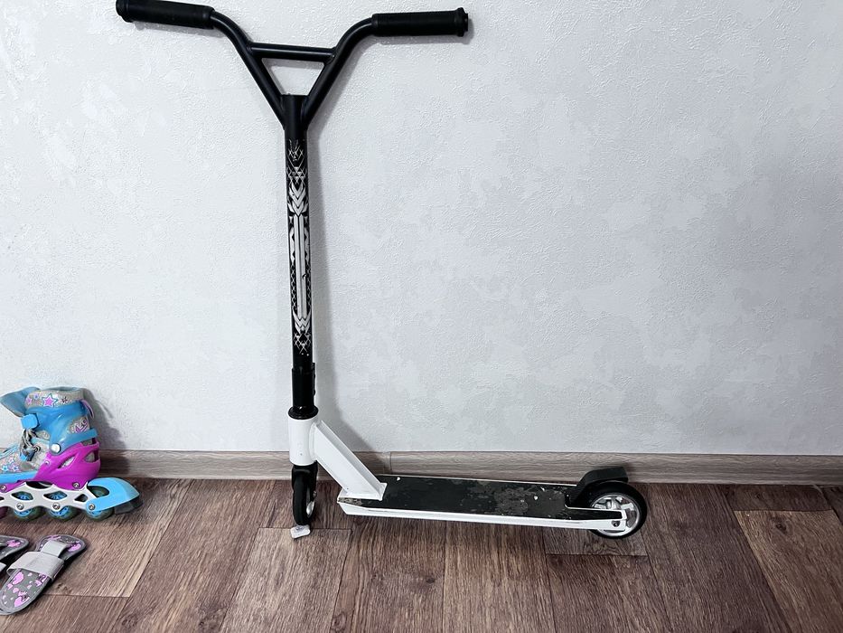 Самокат трюковой