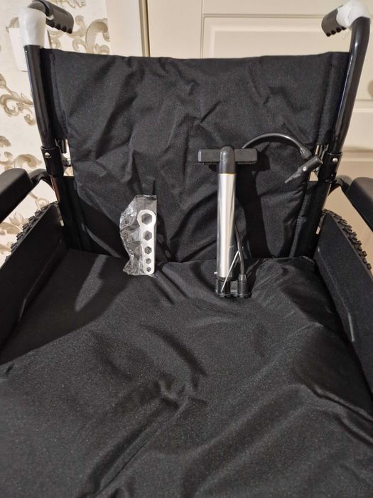 инвалидная коляска