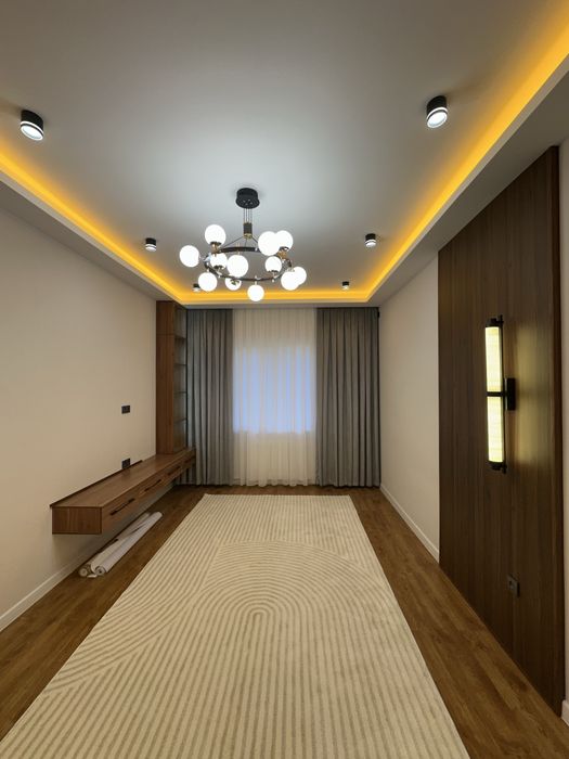 Светлая 2-ком. квартира на 1-этаже. новым ремонтом рядом баз. Кадышева