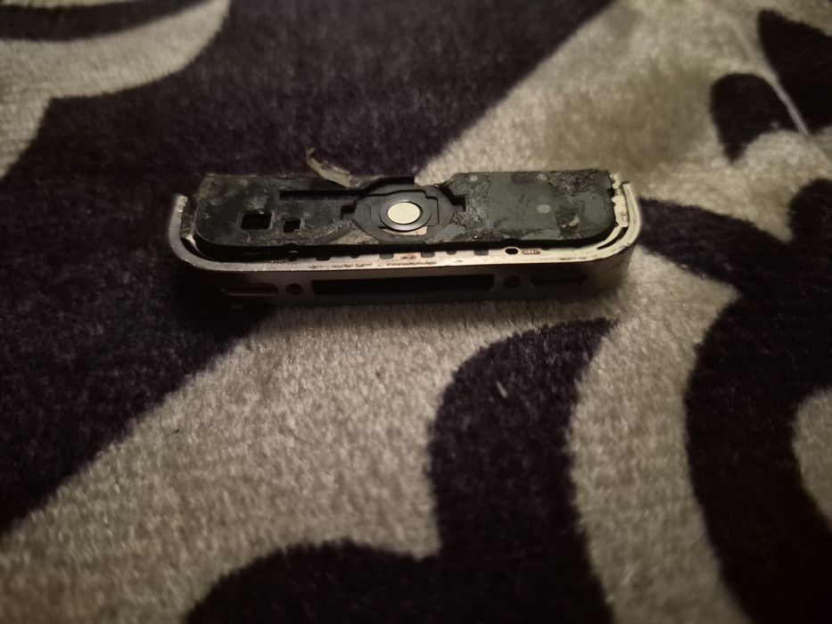 iphone 4 на запчасти