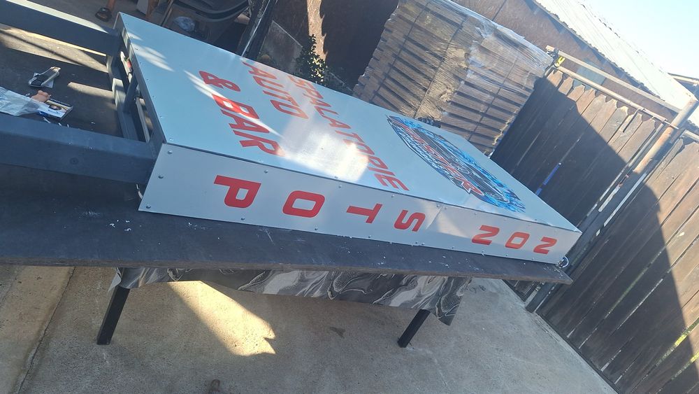 Panouri publicitare ,tip panou cu led, la comanda