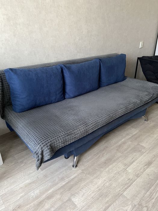Продам диван в отличном состоянии
