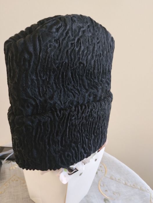 Căciulă astrahan Noua