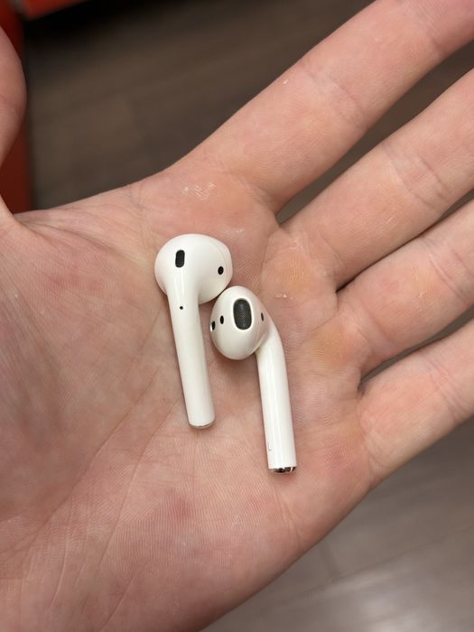 Air pods 2 (оригинал с коробкой)