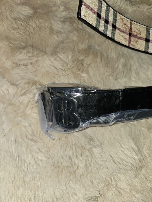 Burberry колан черен