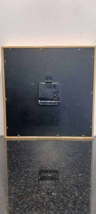 ceas electronic de perete