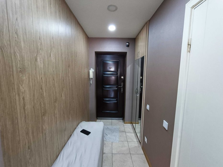 м. Космонавтов 3/9/12 70м2 VP