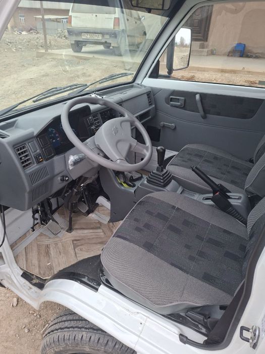 Damas sotiladi yangi