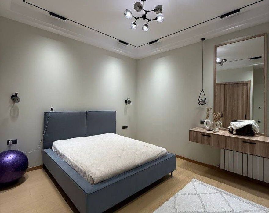 Продается Евро дом на Центре Луначарского