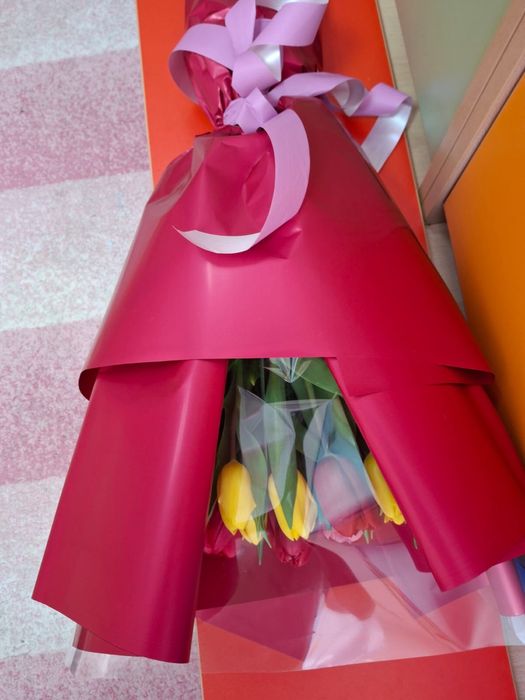 Красивый букет тюльпанов