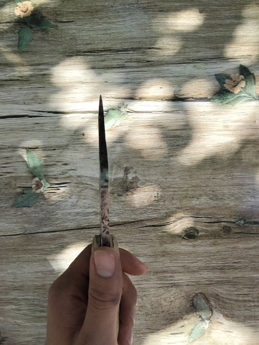 Стар ръчно кован сатър