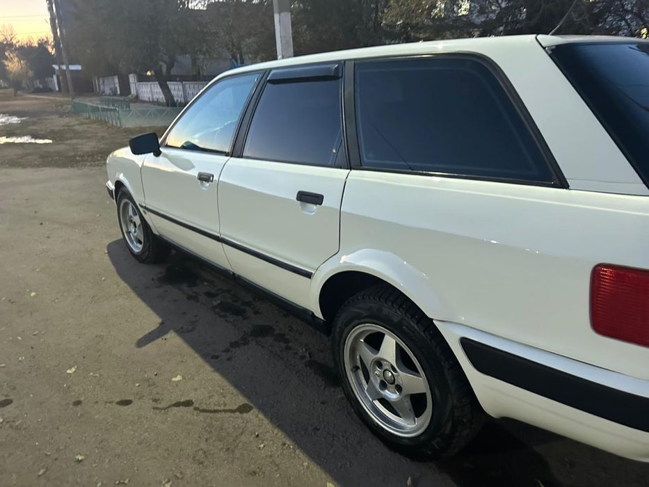 Продам Ауди 80 б4 универсал