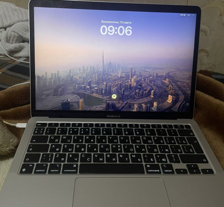 Ноутбук Apple MacBook Air 13 2020