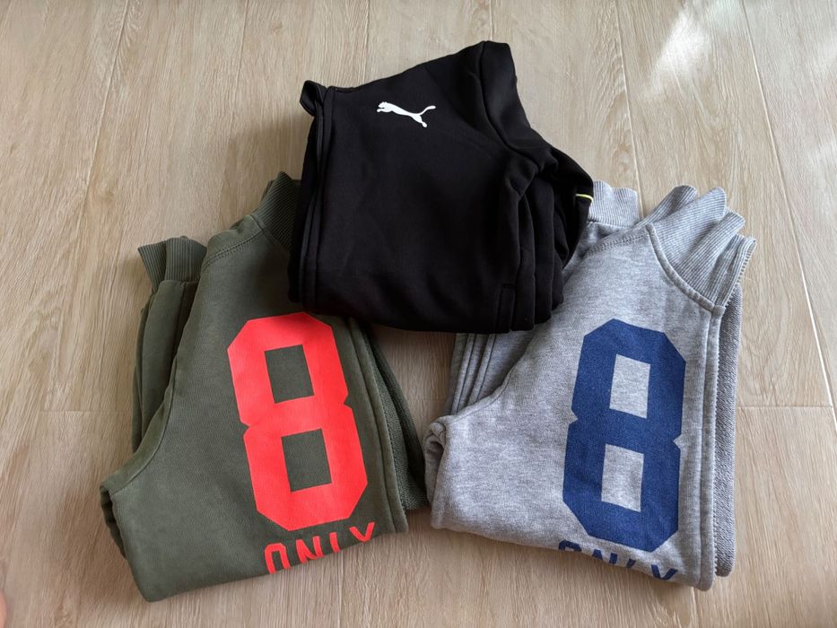 Vând hanorace bumbac, stare excelentă 130-140 cm