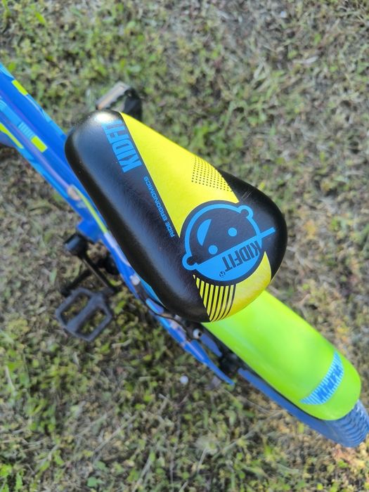 Детско колело Drag Rush РАЗМЕР: 16“
ЦВЯТ: Red/Blue; Blue/Green; Purple/Pink
ТЕГЛО: 8.9 kg
РАМКА: Rush, Kid Fit Steel
ВИЛКА: Rush, Kid Fit Steel fork