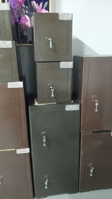 Сейфлар мебель магазинда сотувда бор