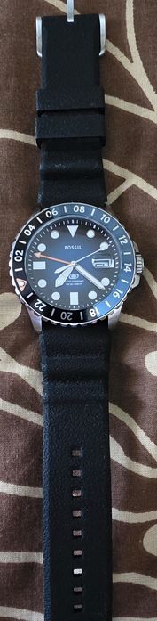 Това е мъжки часовник fossil