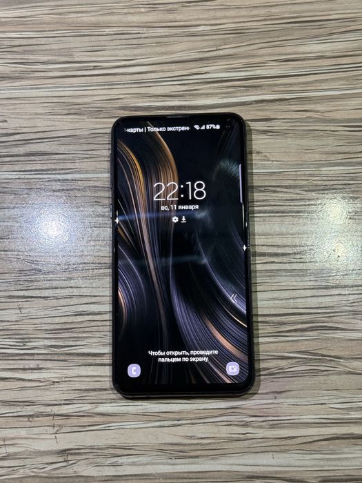 Samsung S10e  8/128gb  sotiladi