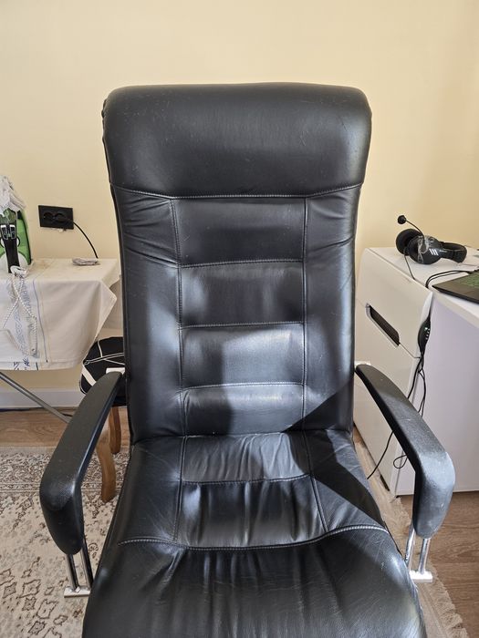 Продам офисное кресло