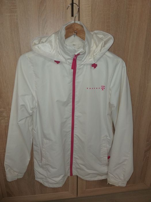 Куртки разные,натуральный мех