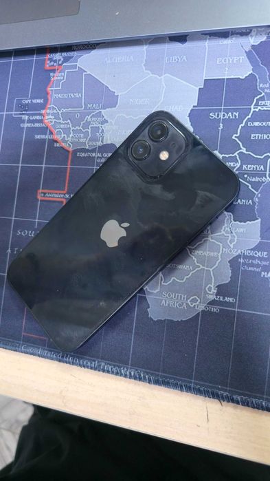 Apple iPhone 12 ЛОТ: 994563