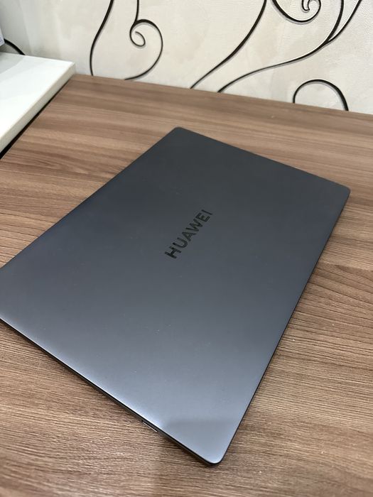Huawei ноутбук …