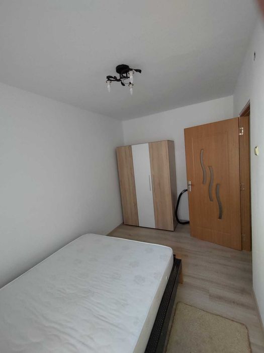 Inchiriez apartament