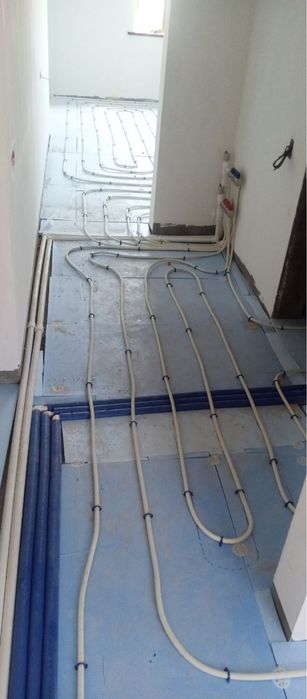 Santexnika santexnik ustanovka rakvina unitaz vana mantaj telefon