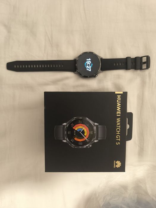 Смарт часовник Huawei Watch GT 5 (46mm) - Стоманен корпус, Пълен комплект