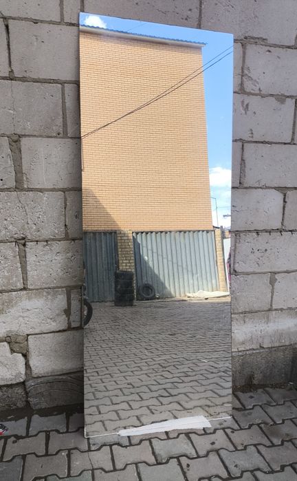 Большое зеркало 82см