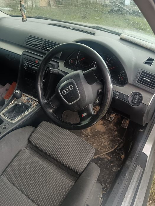 Dezmembrez audi a4 b7 2.0 tdi s line