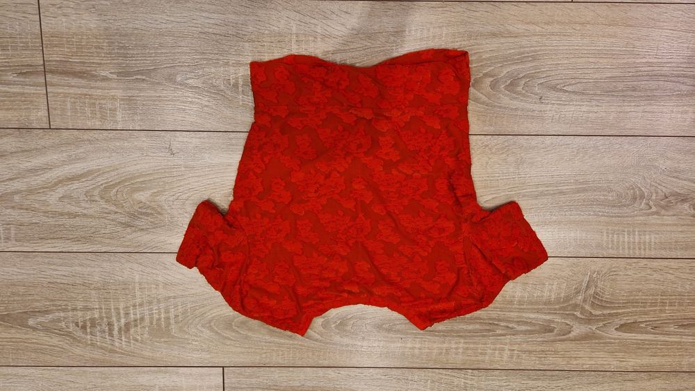 Дамски къс топ Zara