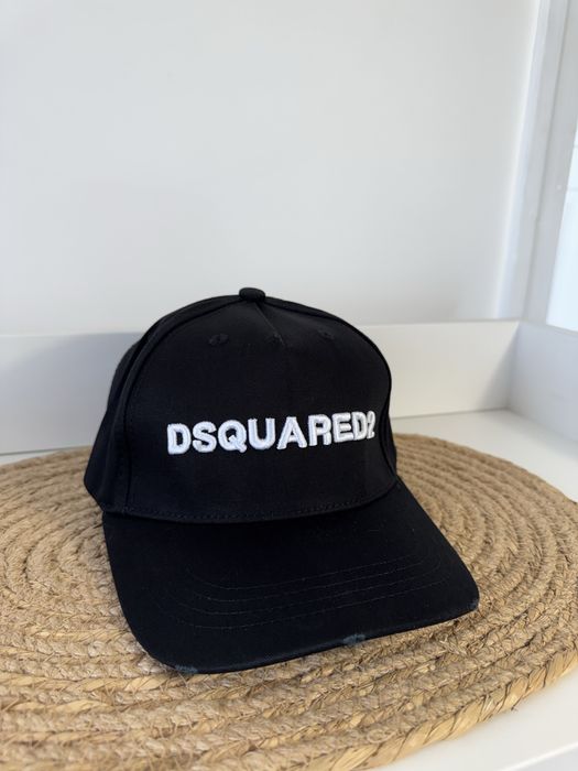 Шапка Dsquared2 с козирка