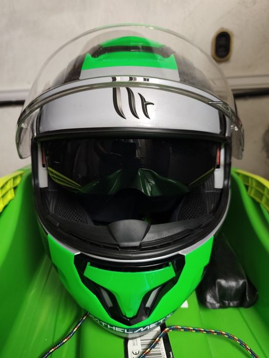 Модуларна каска MT ATOM SV