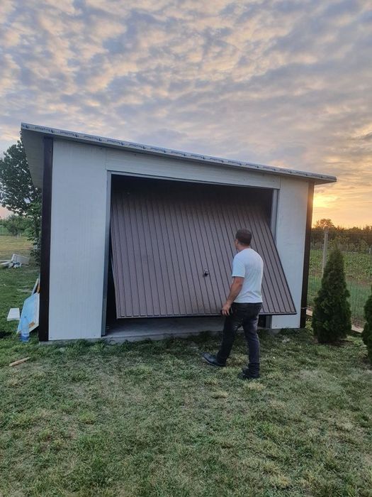 Garaj modular din panouri sandwich 4.5 x 6.5m