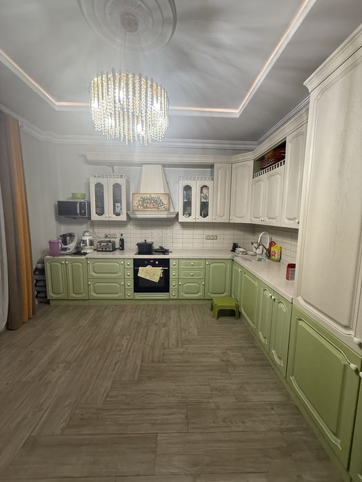 Продам кухню с техникой