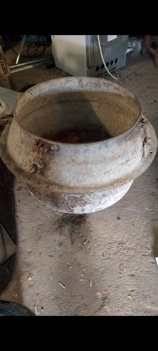 Продам казан чугунный