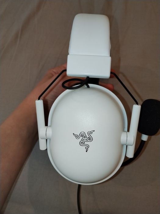 Razer Blackshark V2 X (белые)