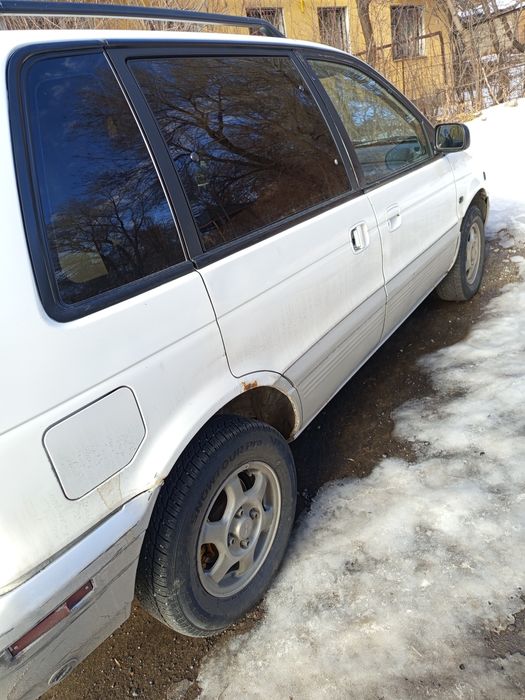Продам Mitsubishi Space Runner