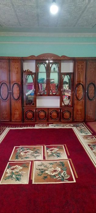 Stenka mehmonxona mebeli