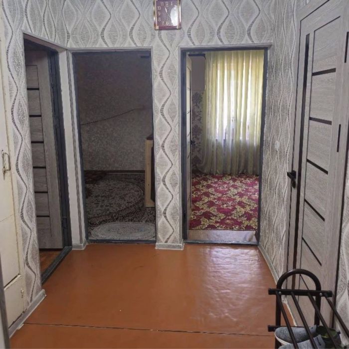 Мирзо Улугбекский район ор Паркетский рынок 2х ком 50м2 среднйи ремонт