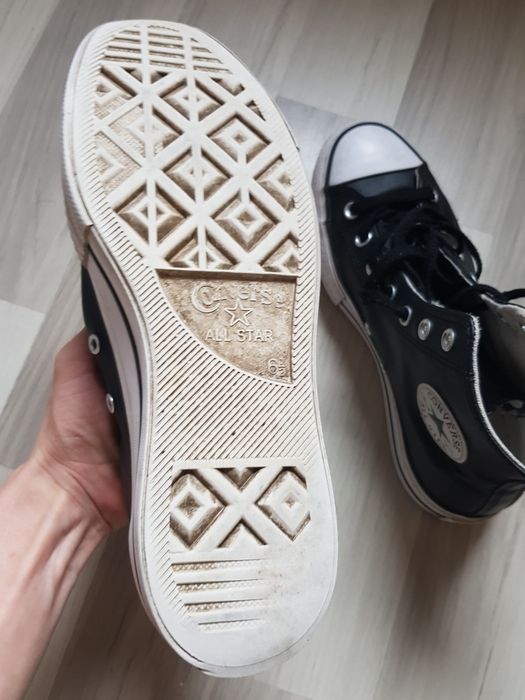 Tenesi înalți Converse nr 39,5