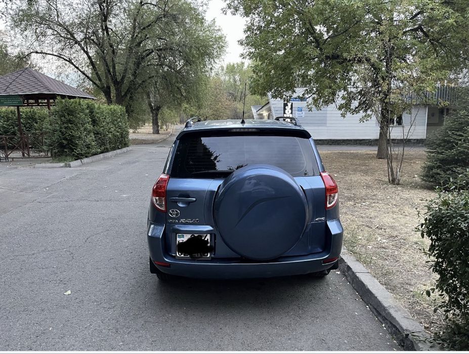 Продам тойоту рав4