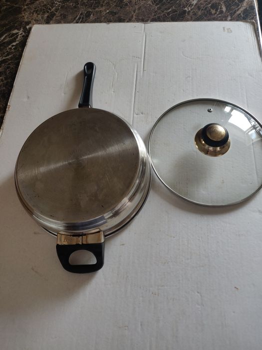 Tigai inox cu capac sticla Domotec Germania si fără capac