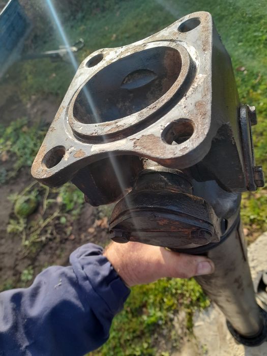 Кардан за камион