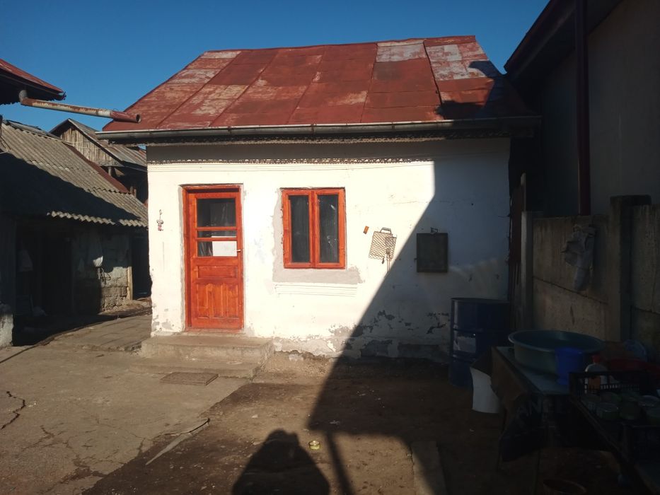 Vând casă la țară în Prundeni