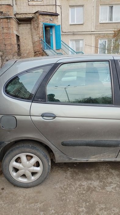 Продам машину  не дорого