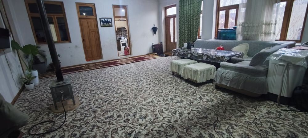 Zudlik bilan sotiladi